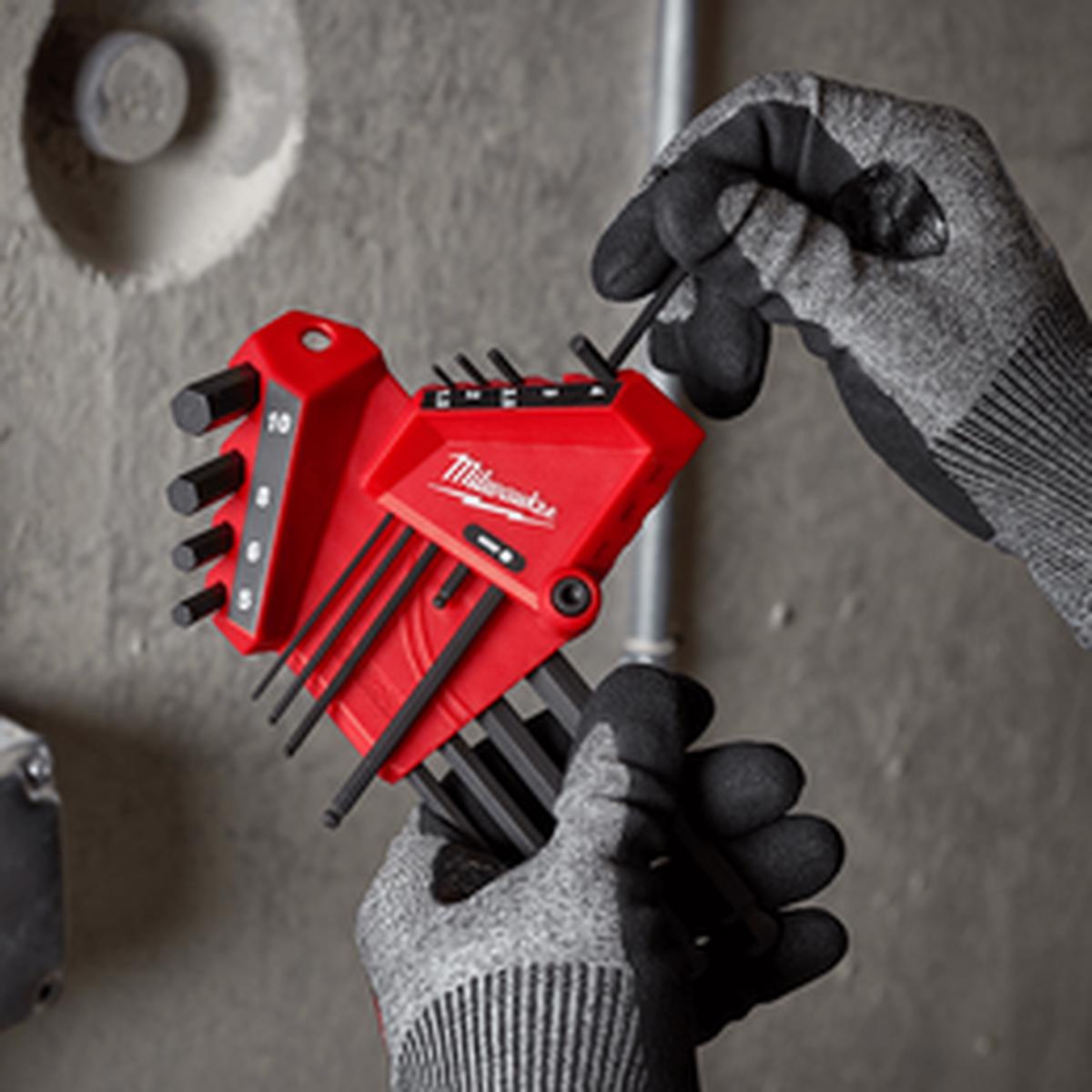 Milwaukee – 9PC Metric L-Style with Ball End Hex Key Set | 48222186